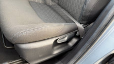 Toyota C-HR 1.8 Hybrid Design 5dr CVT Hybrid Hatchback